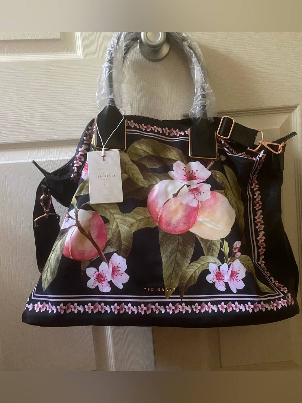 NWT Large Ted Baker Peach Blooms LRG Nylon Tote Bag - Picture 2 of 9